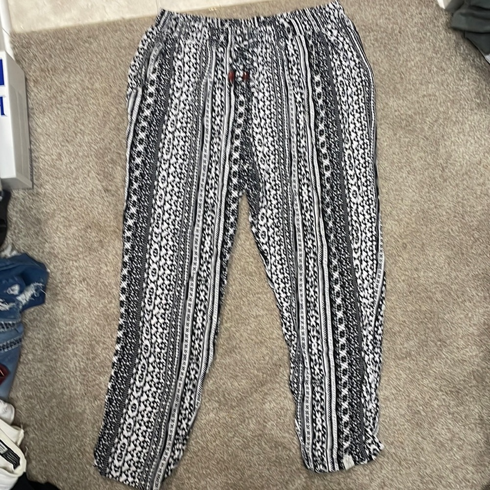 Womens pants size medium